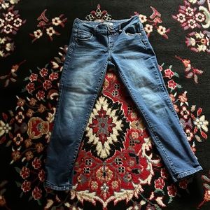 Refuge blue jeans no rips or problems size 8 woman’s